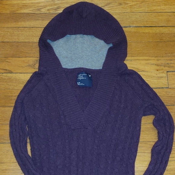 *5 FOR $25* American Eagle Purple Hooded Sweater - Picture 1 of 3